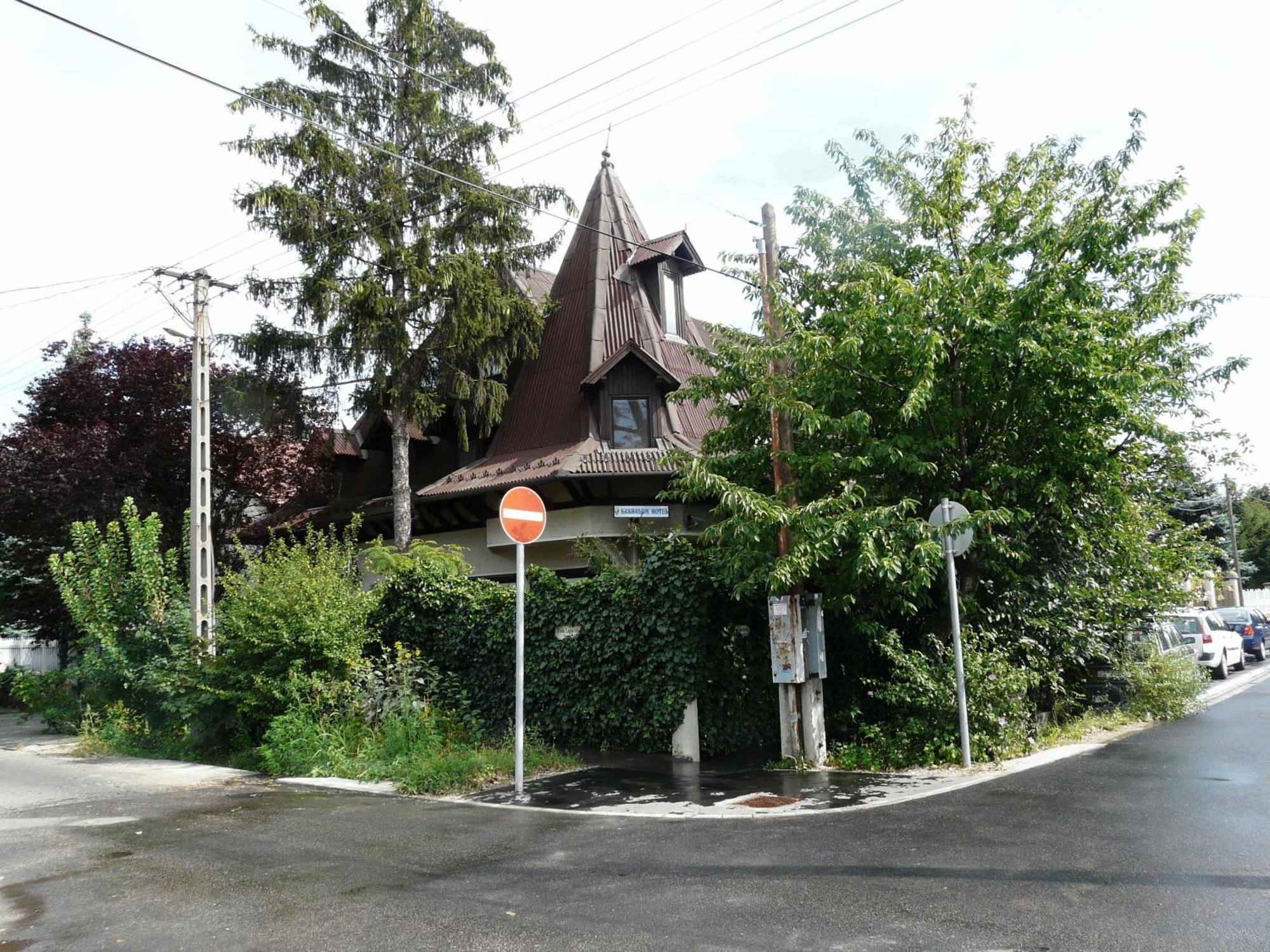 Sashalom Hotel Budapest Exterior photo